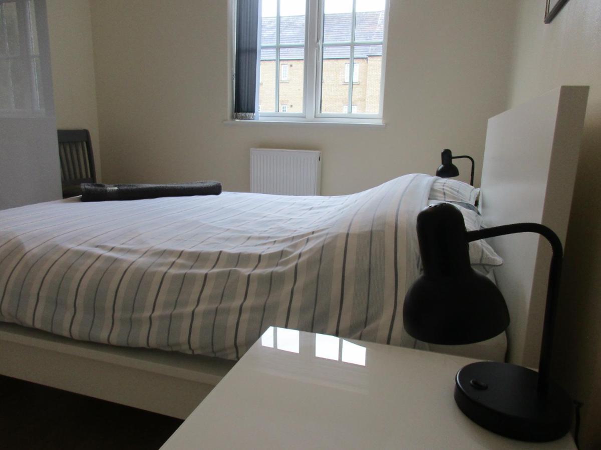 20 Nightingale Gardens, Coton Park, Rugby Cv23 0Wt Apartment Exterior photo